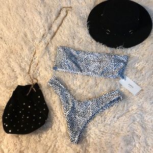 Bandeau/Thong bikini